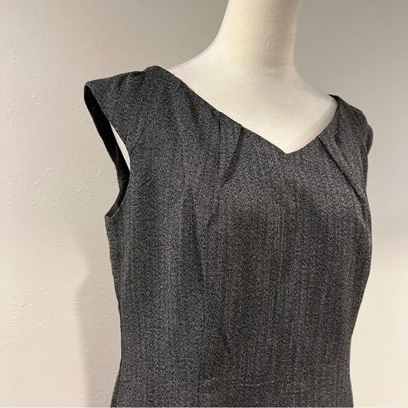 Mossimo Elegant v-neck sleeveless charcoal mini Dress size 14 - Picture 3 of 12